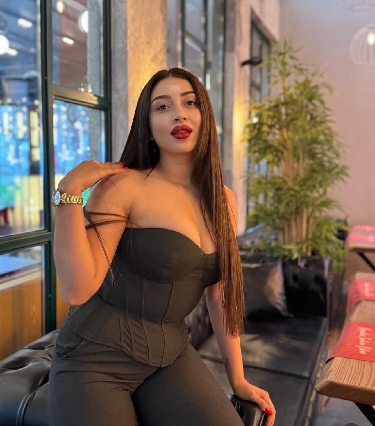 Otaç Efsanevi Kadın Escort Bayan Efsane